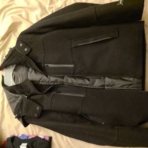 TAHARI Medium Black Coat